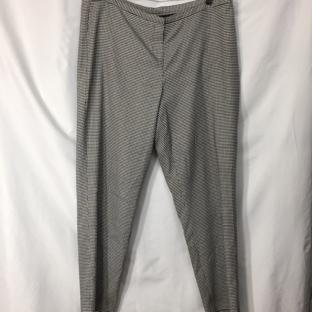 Lane Bryant Women’s Black and White Houndstooth Dress Pants Size 20 Like-NEW